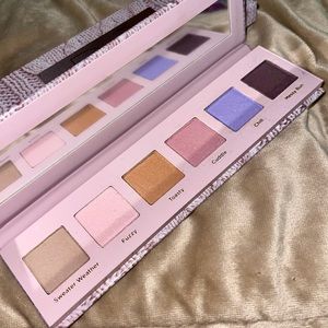 Dominique Cosmetics Sweater Weather Palette